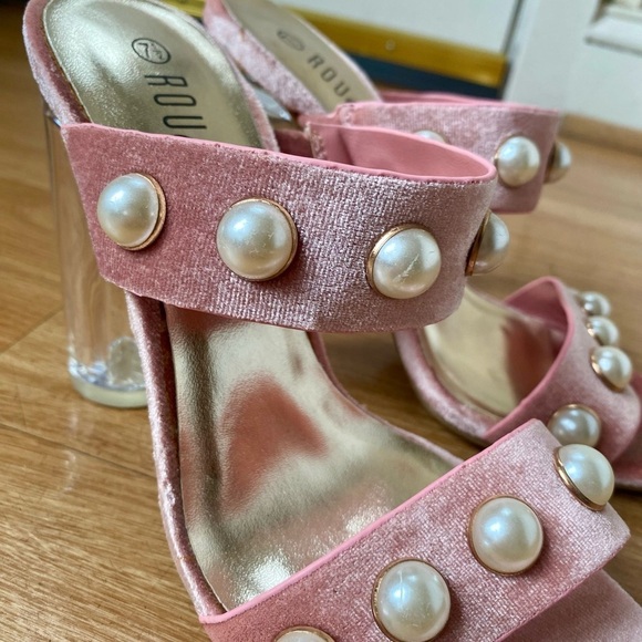 Rouge New Upright Pearl Pink Mauve Velvet Clear Block Heels 7.5 NWT - Picture 10 of 11